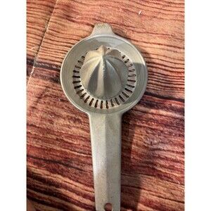 Vintage Foley Aluminum Citrus Lemon Orange Juicer Squeezer Reamer Made in USA